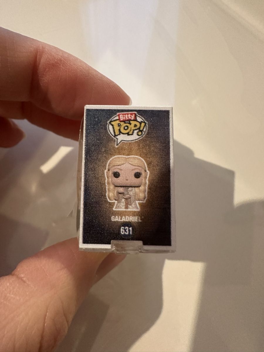 Funko Statuette: Bitty POP Galadriel 631 – Nuovo e nell'imballaggio originale da Gordola venduto da EleSecondHand-TCG 1