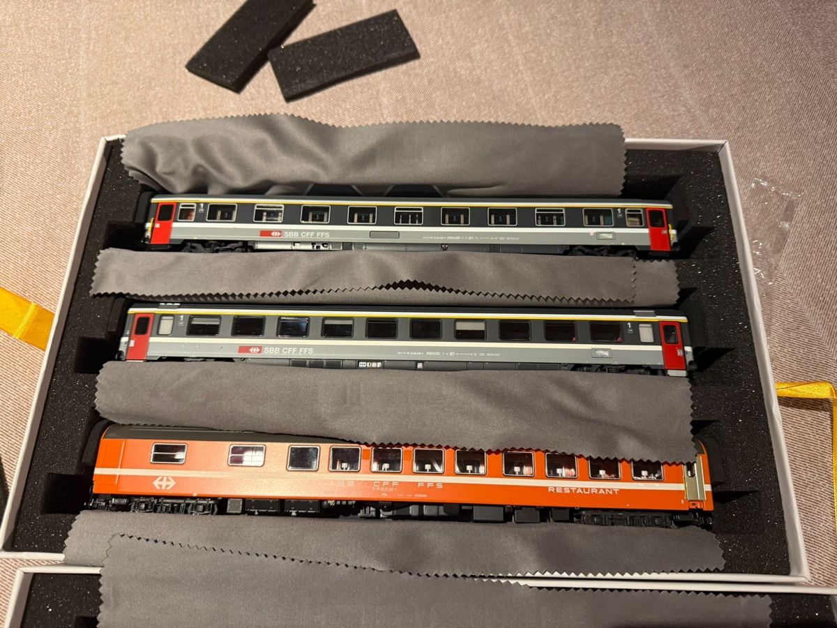 Modelleisenbahnen: MW 1706 SBB Wagen Set EC Iris Ep.V neuwertig – Neu (gemäss Beschreibung) aus Zürich von Ceneri 1
