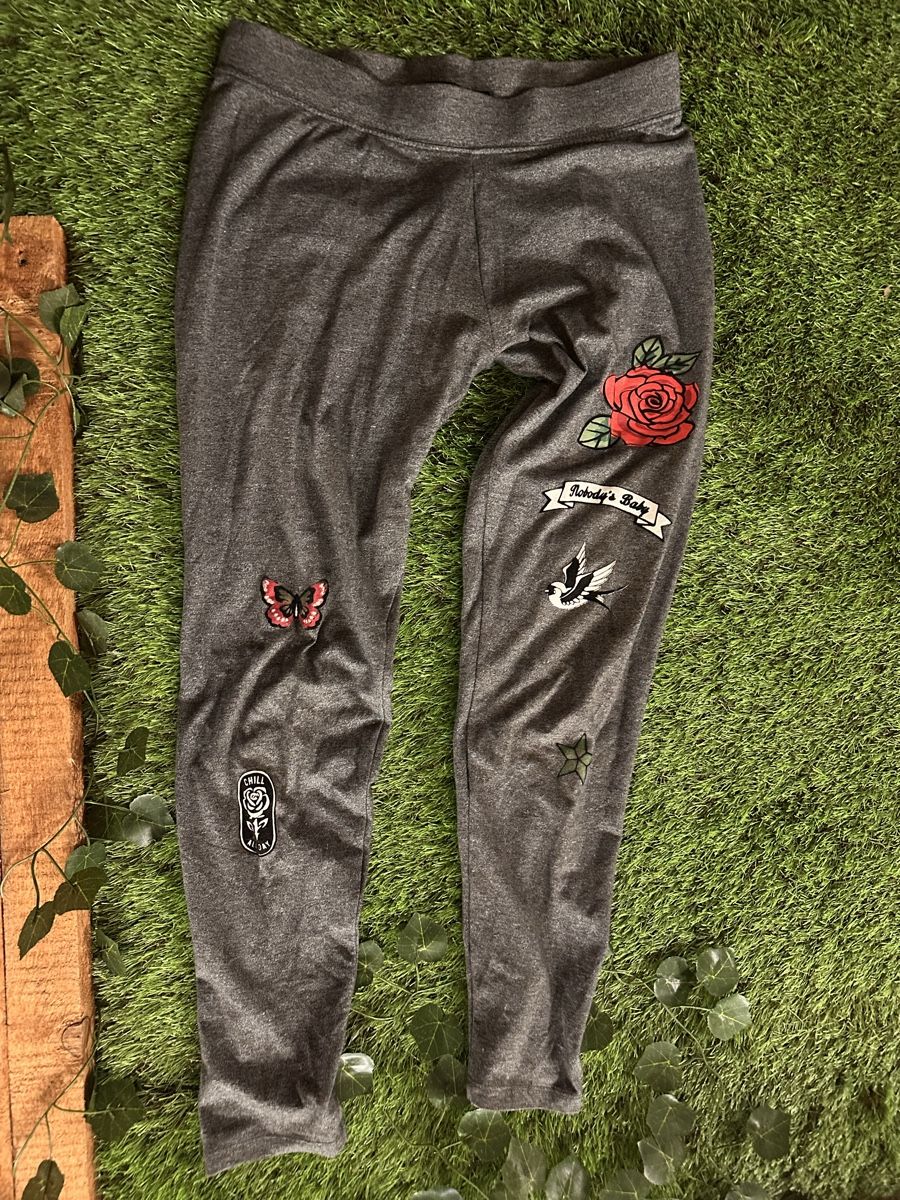 Tally Weijl Leggings: Leggins Grau mit Motiven – Nuovo (secondo la descrizione) da Oberurnen venduto da jasmin2fel