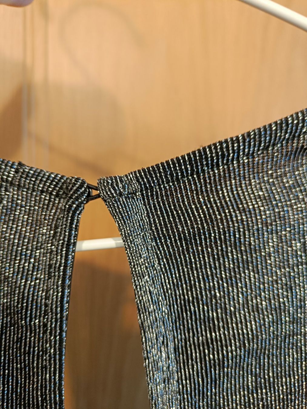 Bershka Tute: Glitzer Jumpsuit Bershka M langarm – Usato da Zürich venduto da Atelier.Second 3