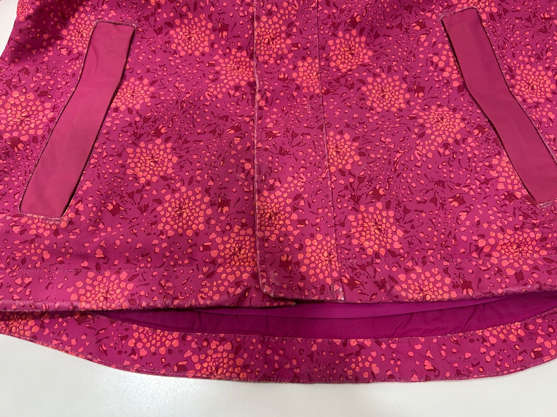 Jack Wolfskin Vestes & Manteaux: Jack Wolfskin Mädchen Winterjacke, Gr. 152 – D'occasion à Winkel par SavK 9