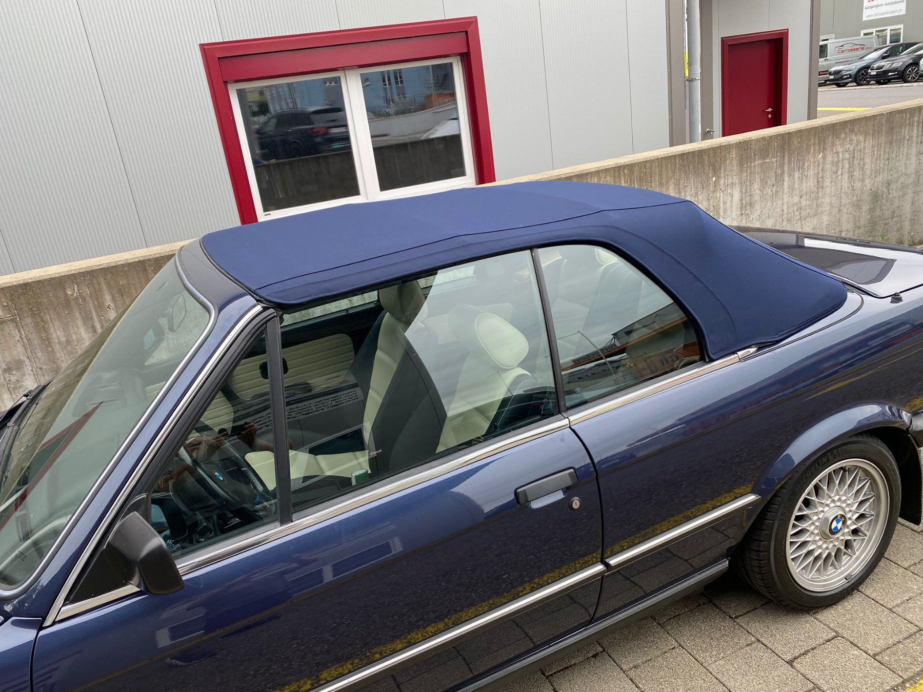 BMW Autos: BMW E30 325i A Cabrio – Gebraucht aus Goldau von Bertens 6