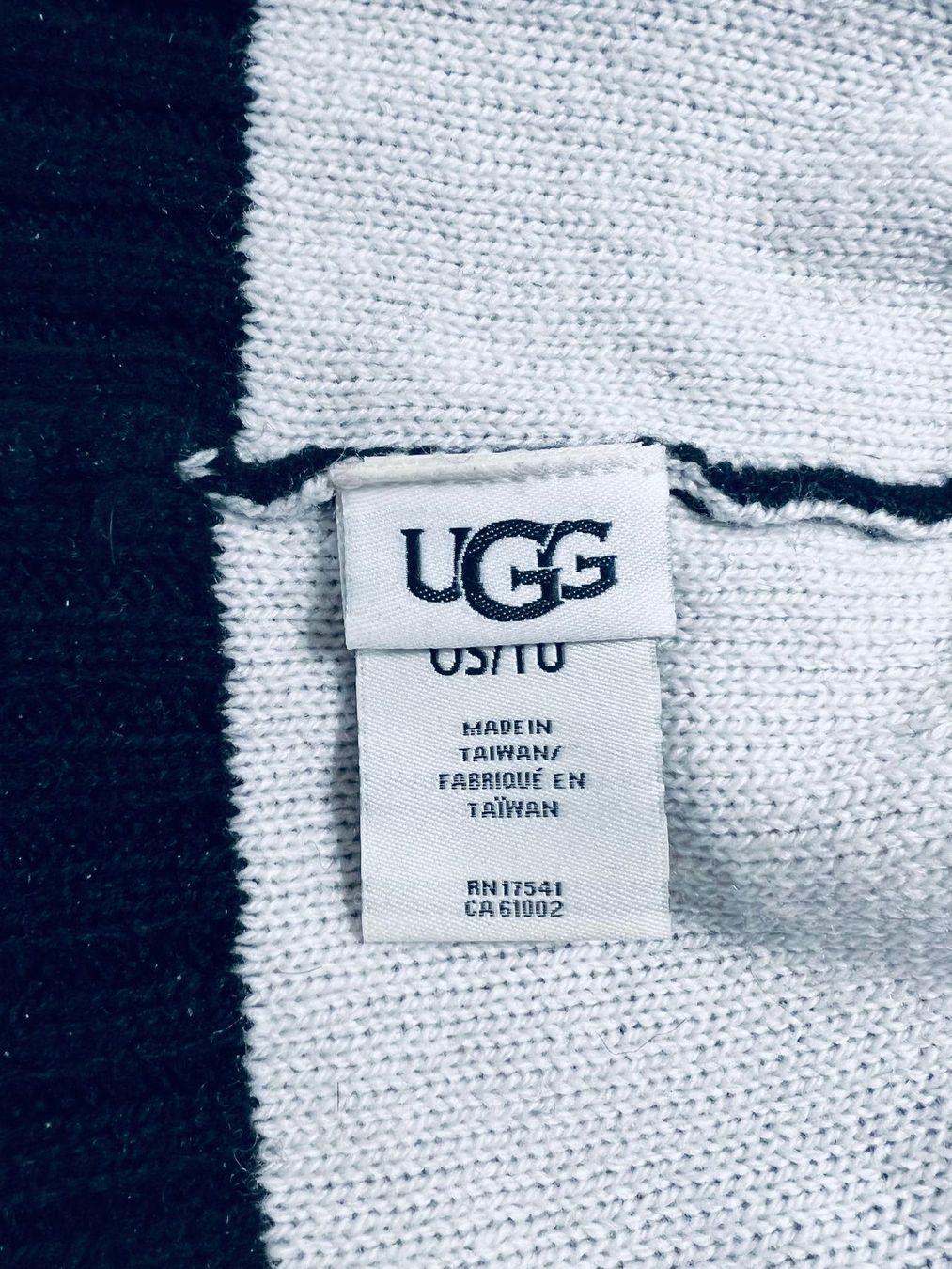 Copricapi, berretti & cappellini: UGG Beanie One Size Unisex – Nuovo e nell'imballaggio originale da Lausanne venduto da ipanema23 2