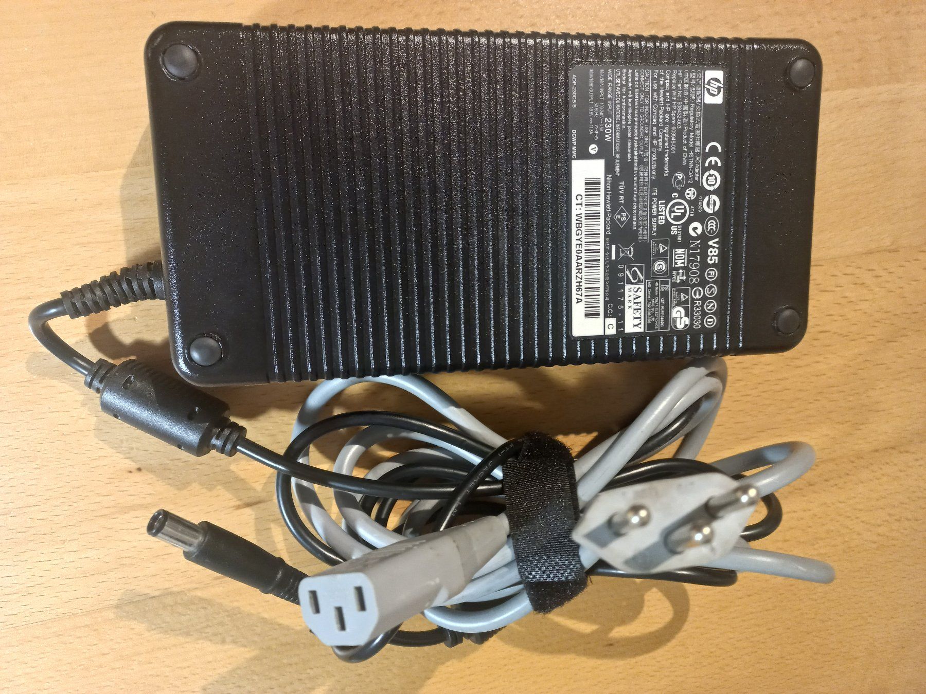 Hewlett Packard Docking station: 1-HP-DOCKING-KQ751AA – Usato da Zürich venduto da irm_lc5f 7