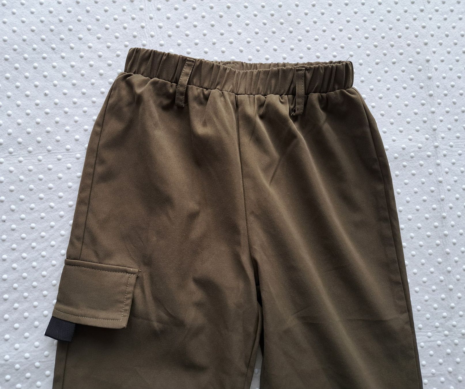 Shein Pantaloni: SHEIN Cargohose in Khaki, Grösse 134 – Usato da Gysenstein venduto da joshuas81 1