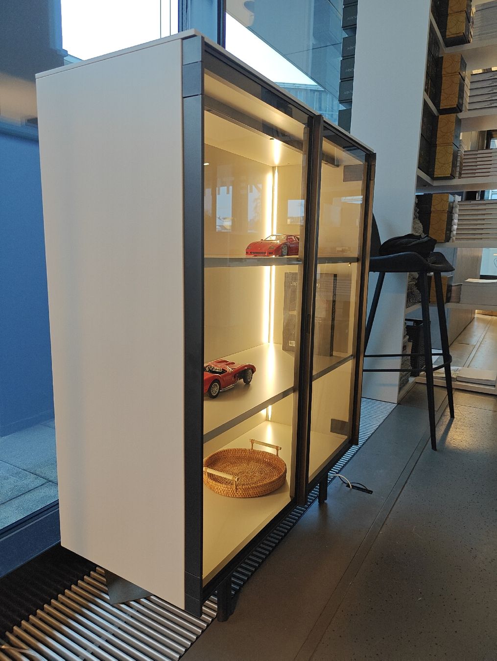Vetrine: Novamobili Vitrine beleuchtet – Nuovo (secondo la descrizione) da Baar venduto da nb_spectra 1