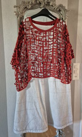 Rundholz Top / Shirt rot Oversize