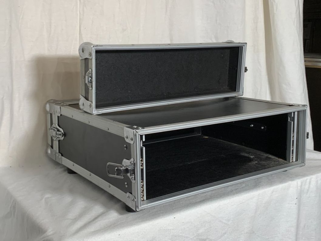 Altri accessori: Rackcase  3 HE (L527) – Usato da Däniken SO venduto da Profog1 3