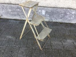 Antike zusammenklappbare Treppe 3 Tritt zum Restaurieren