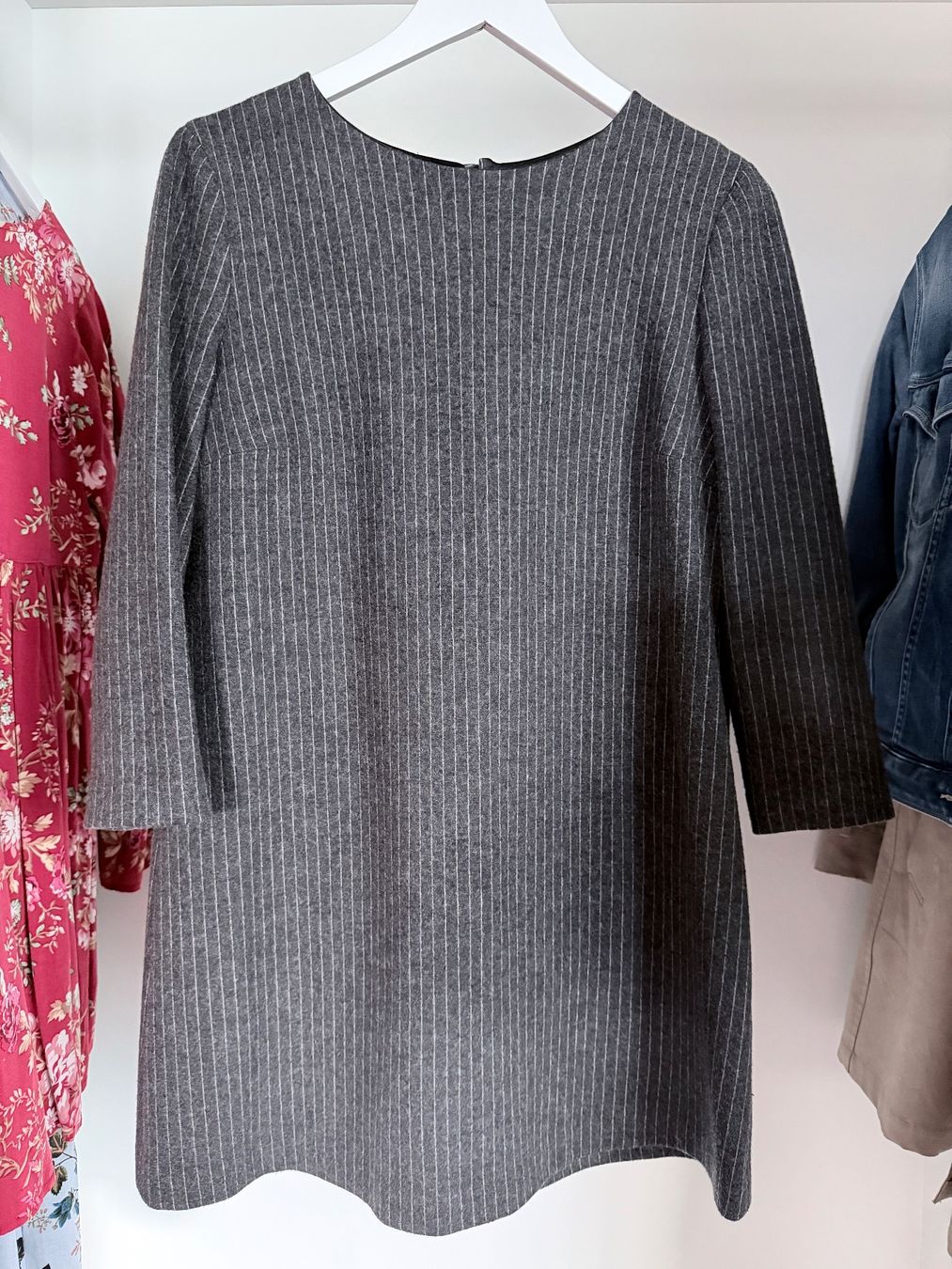 Vestiti: JOSEPH das kleine Schwarze Kleid, anthrazit gestreift, Gr.36 – Usato da Erlinsbach venduto da Clodimodi 1
