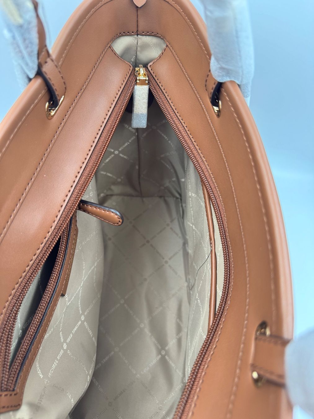 Michael Kors Borse da donna: Michael Kors Tasche luggage – Nuovo e nell'imballaggio originale da Wiedlisbach venduto da Sistershop 4