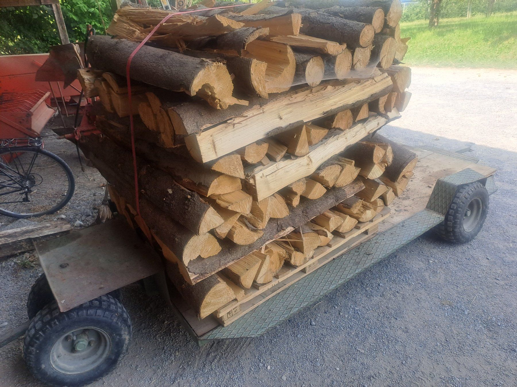 Articoli in legno: Brennholz Tanne trocken – Usato da Roggwil TG venduto da kellerthomaserbel