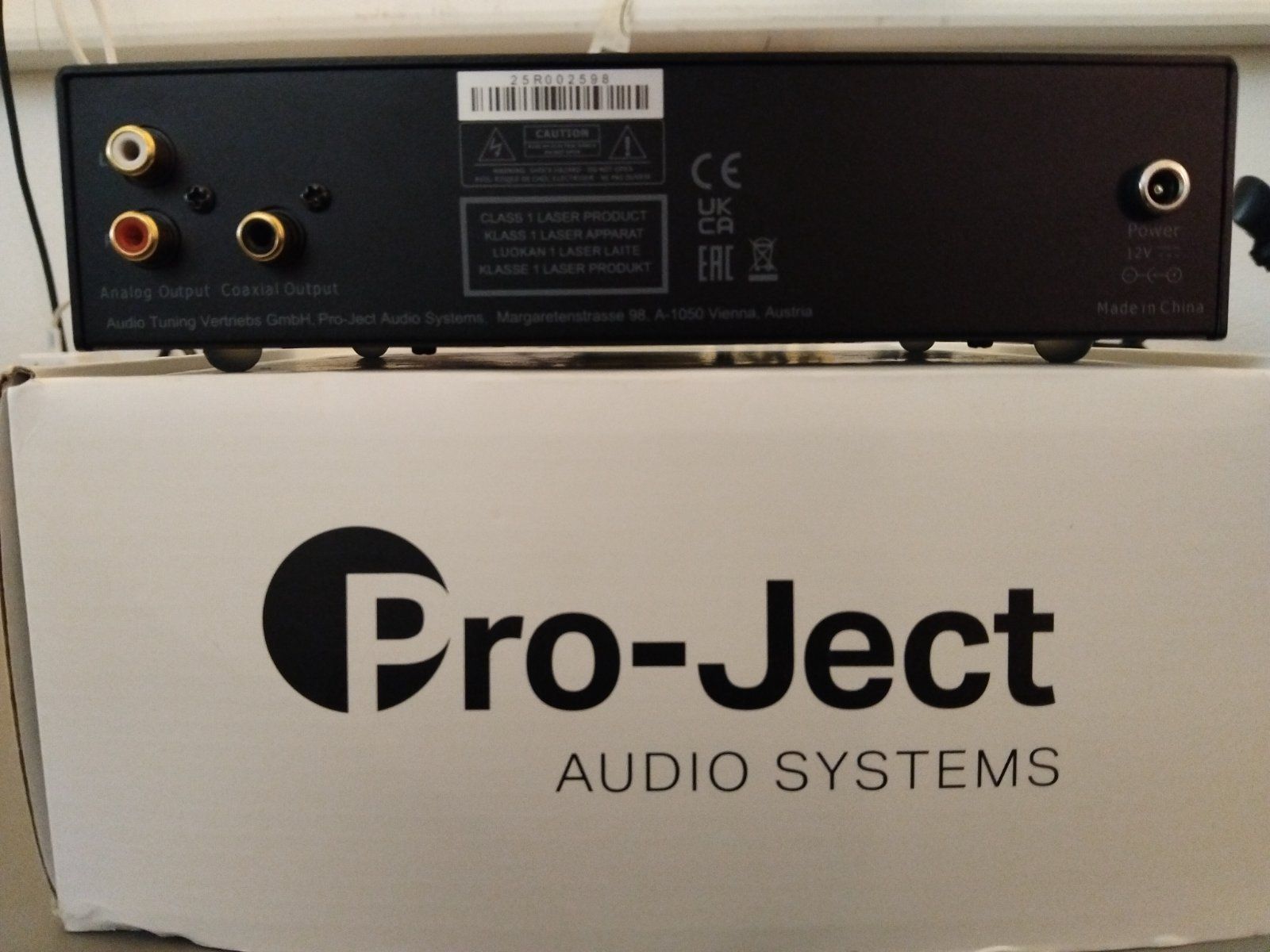 Systèmes audio & multimédias: Pro-Ject CD Box E CD-Player Schwarz – Neuf (Voir description) à Bern par PrettyGood 1