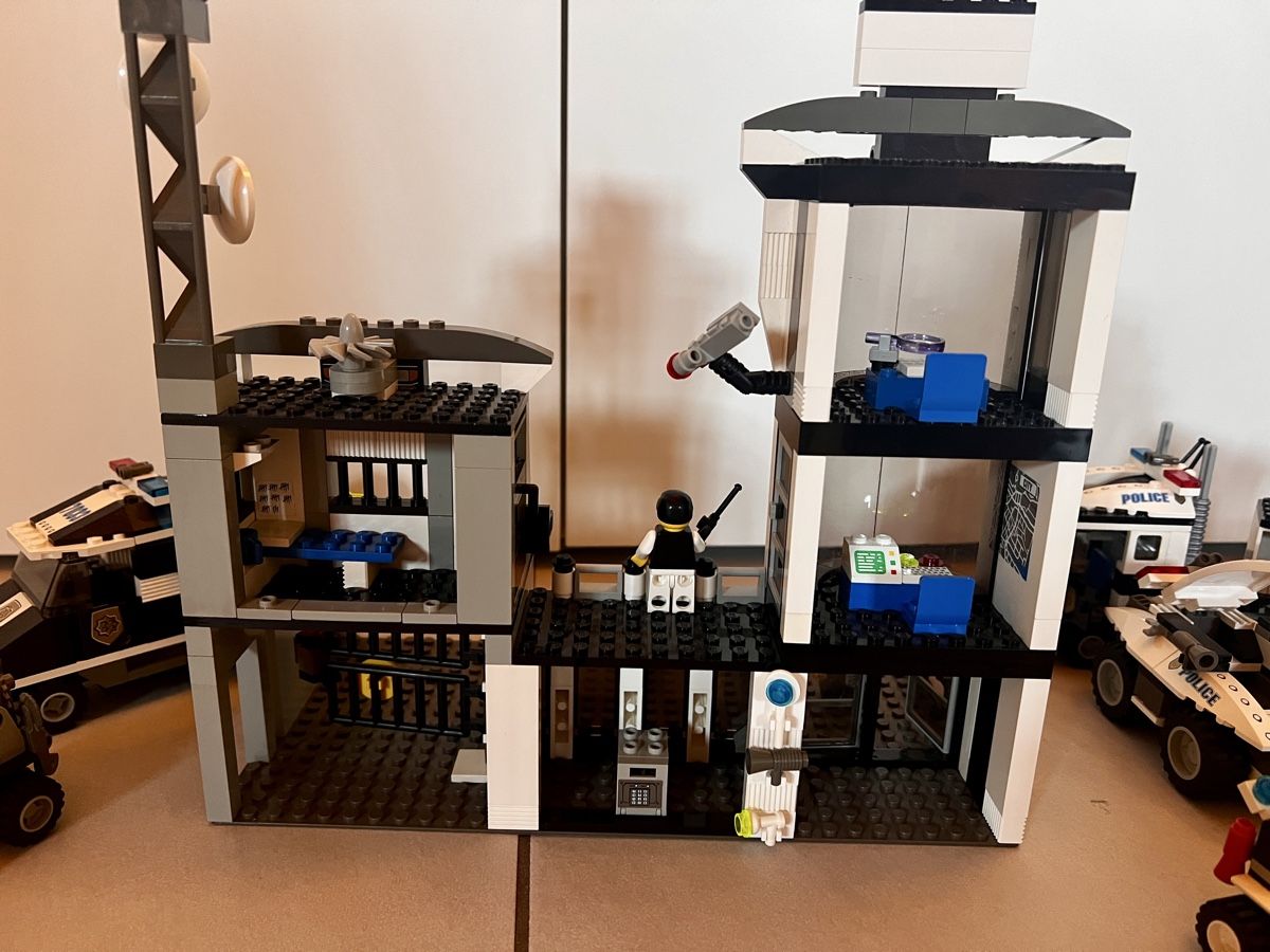Lego Kit di costruzioni: Lego Polizeisammlung  – Usato da Winterthur venduto da Concorde12 6