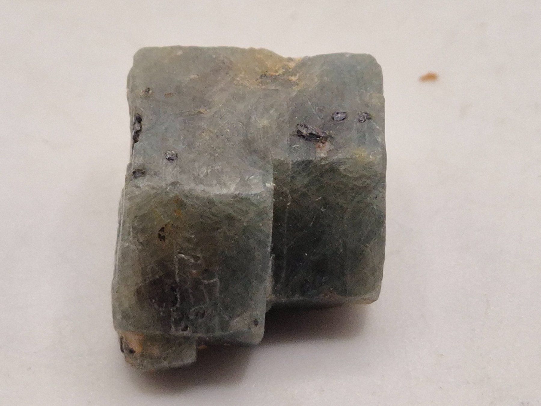 Pietre preziose: Saphir natur roh 26.9ct. – Nuovo e nell'imballaggio originale da Winterthur venduto da LukasMineralienOase