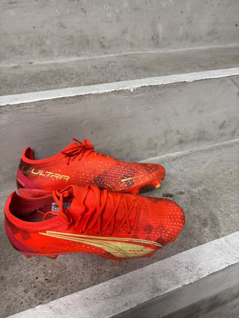 Puma Scarpe da uomo: Puma Ultra Ultimate FG/AG – Nuovo (secondo la descrizione) da Aarberg venduto da Cnika