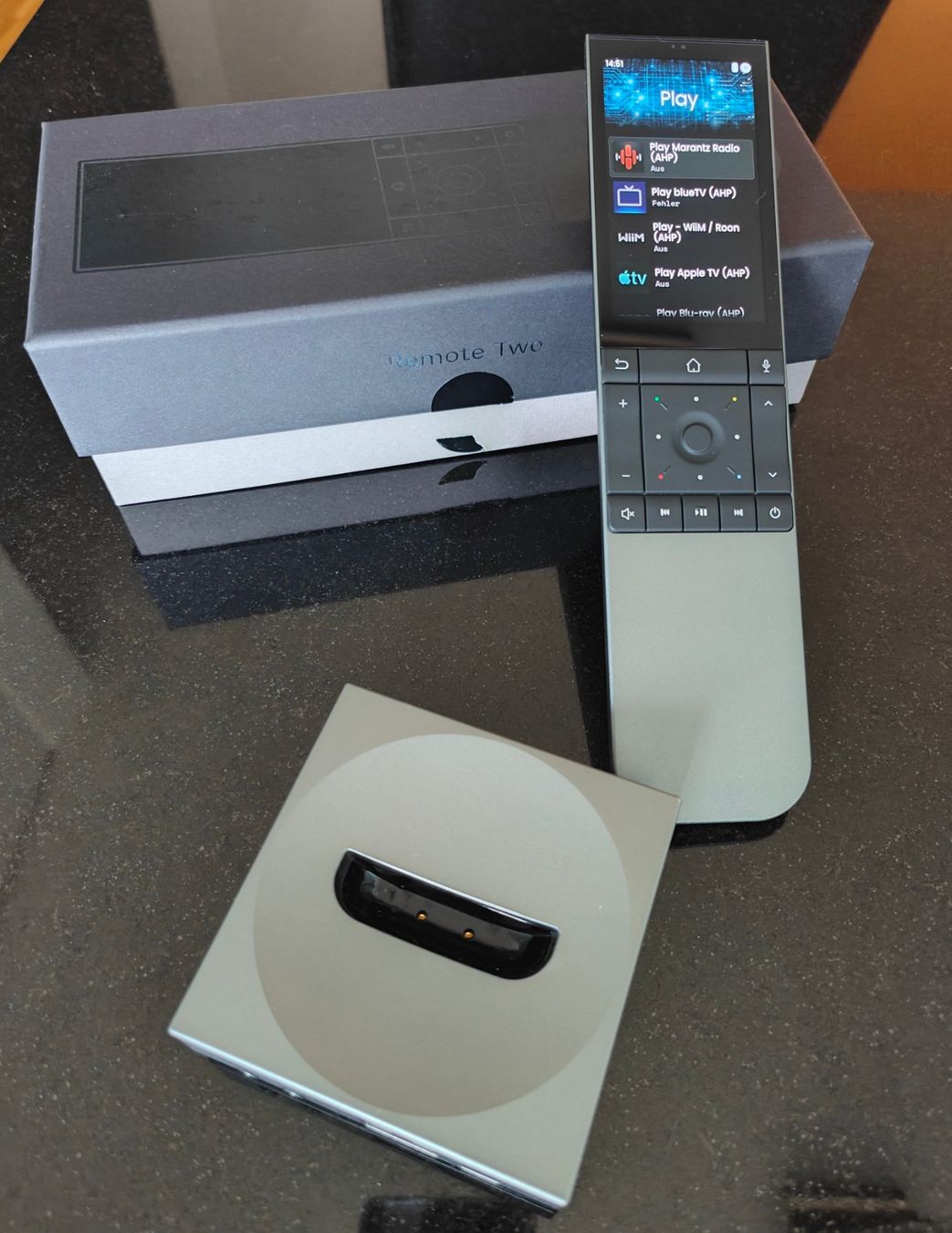 Fernbedienungen: YIO - Unfolded Circle Remote 2, inkl. Dock – Gebraucht aus Wädenswil von Cougar0