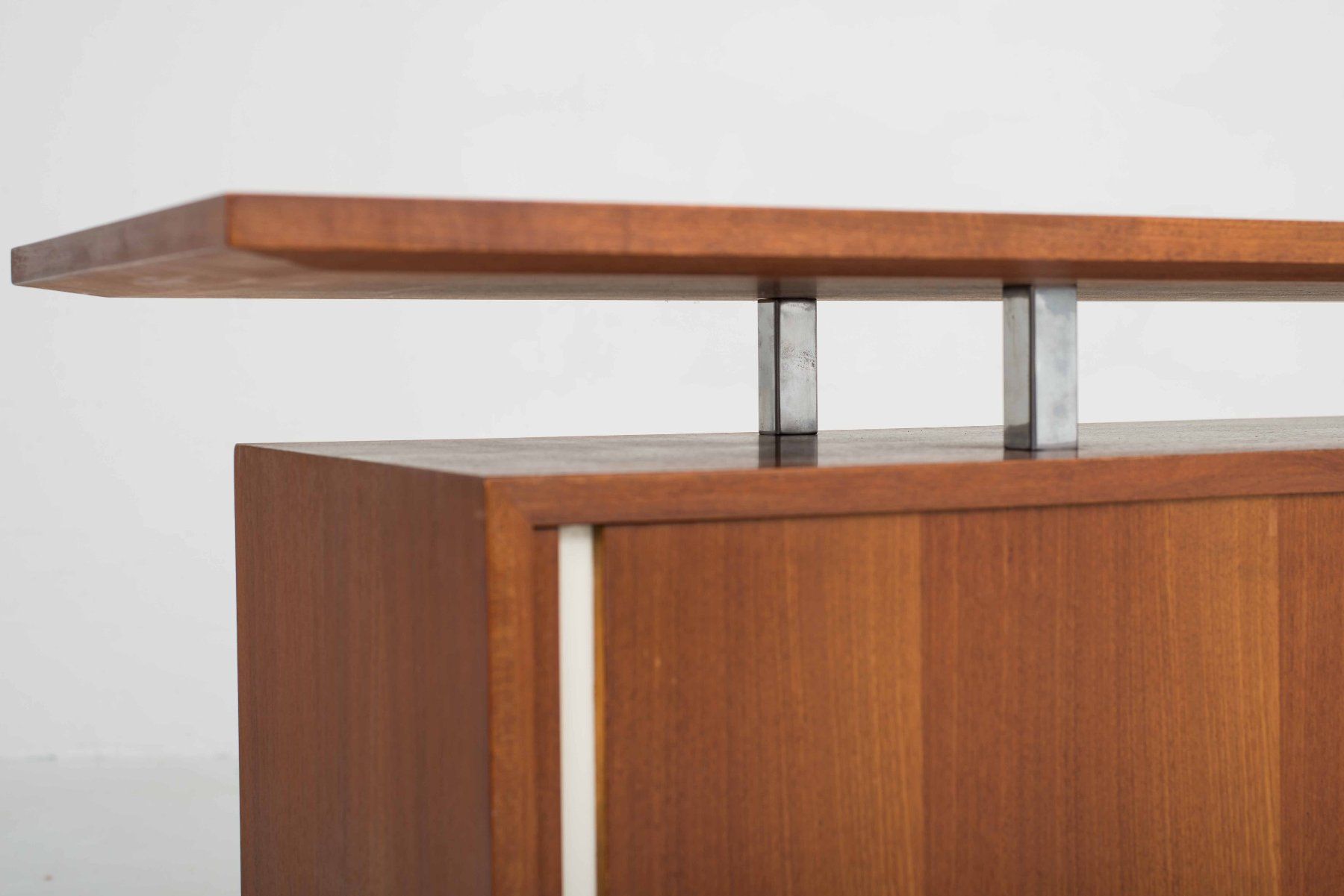 Cassettiere: Schweizer 1960er Jahre Sideboard aus Teak – Usato da Zürich venduto da STUZH38 3