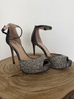 Vince Camuto High Heels Gr. 37 – Silber/Grau mit Glitzer 