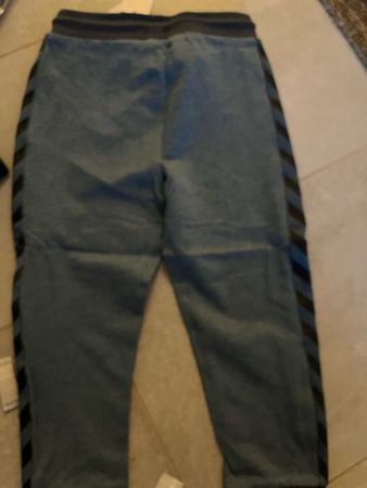 Neu!!Hummel Jogging Hose mit Etikett Gr. 104