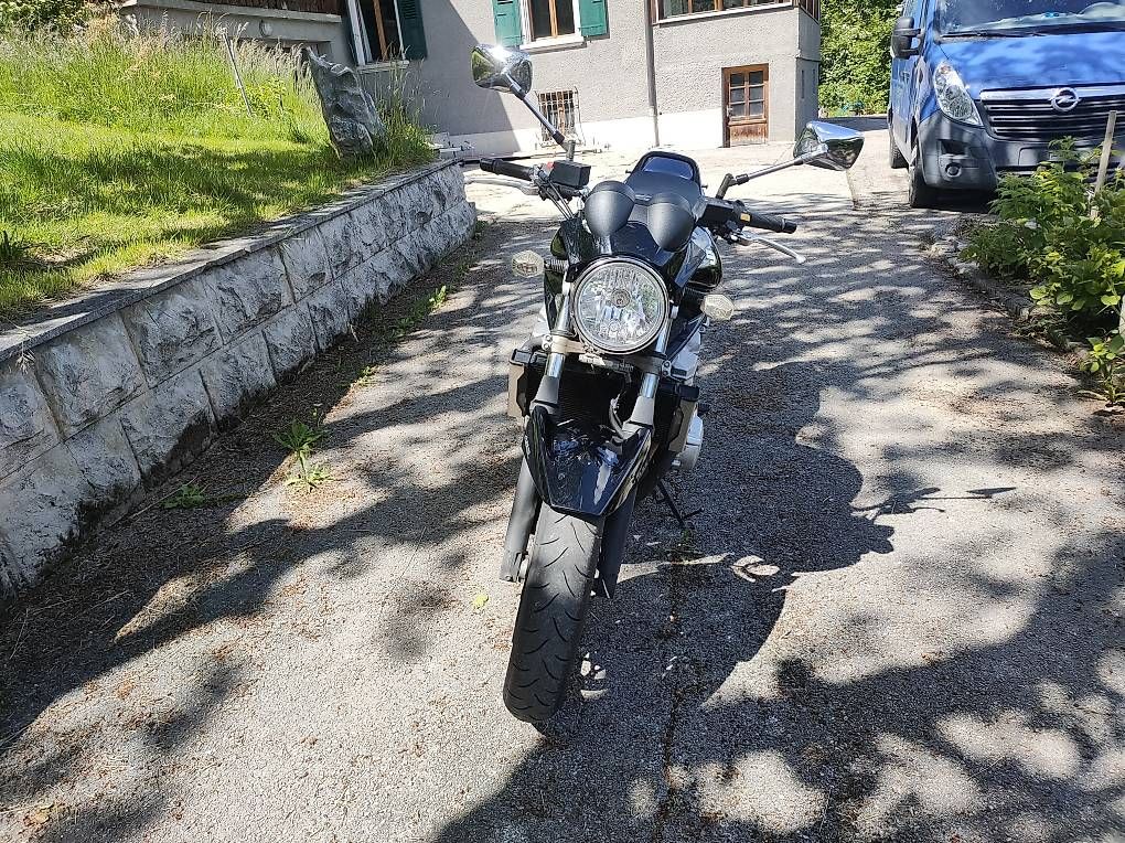 Strada: SUZUKI GSF650A Bandit – Usato da Arzier-Le Muids venduto da snakemilch01 1