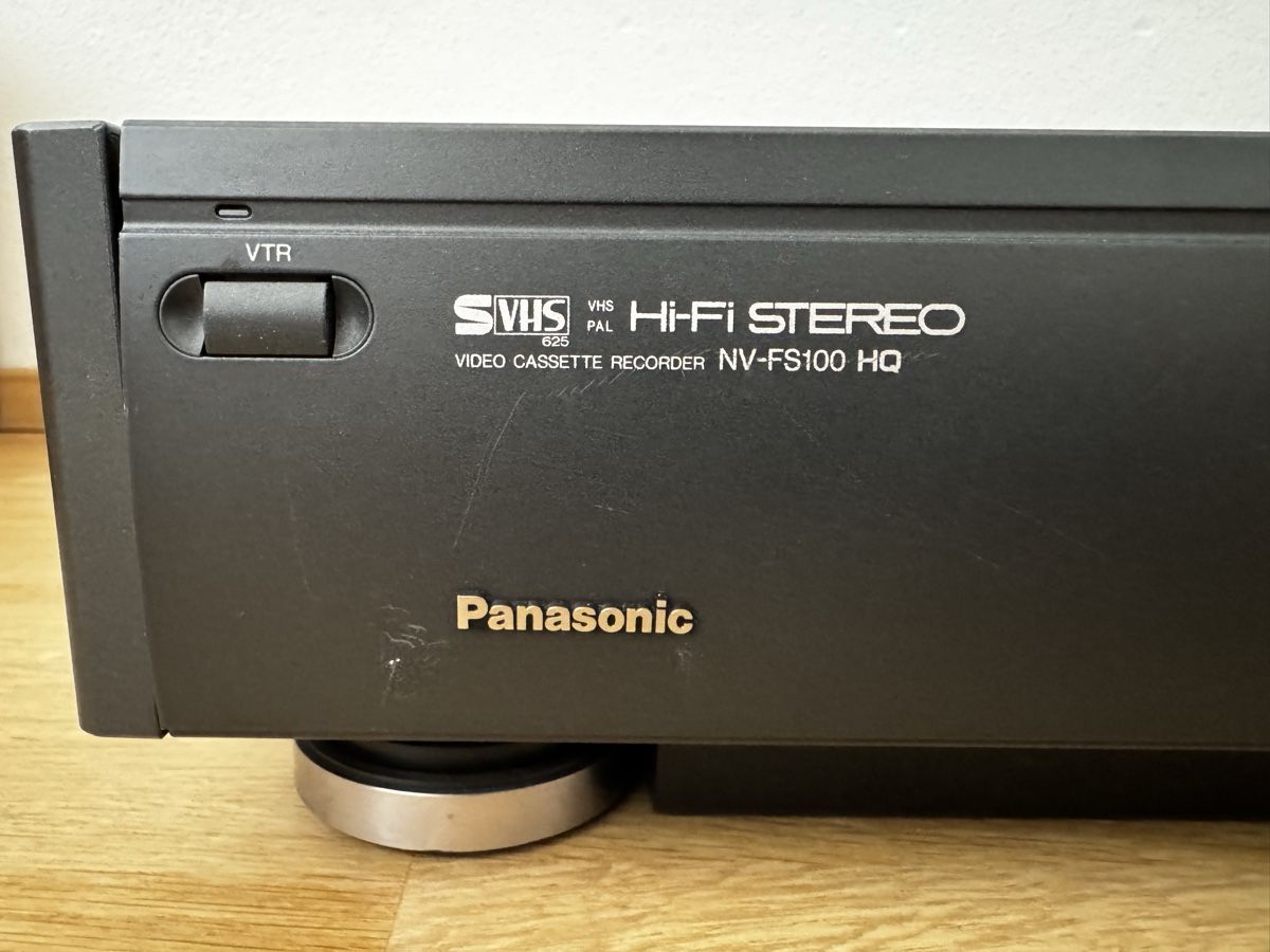 Panasonic Registratori: Panasonic Videorecorder NV-FS100 SVHS gebraucht – Usato da Oberengstringen venduto da Tuleb 1