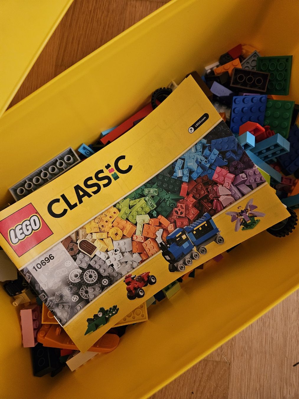 Lego Giocattoli: Classic Lego Mittelgrosse Bausteinbox – Nuovo (secondo la descrizione) da Näfels venduto da eic_2z5x 1