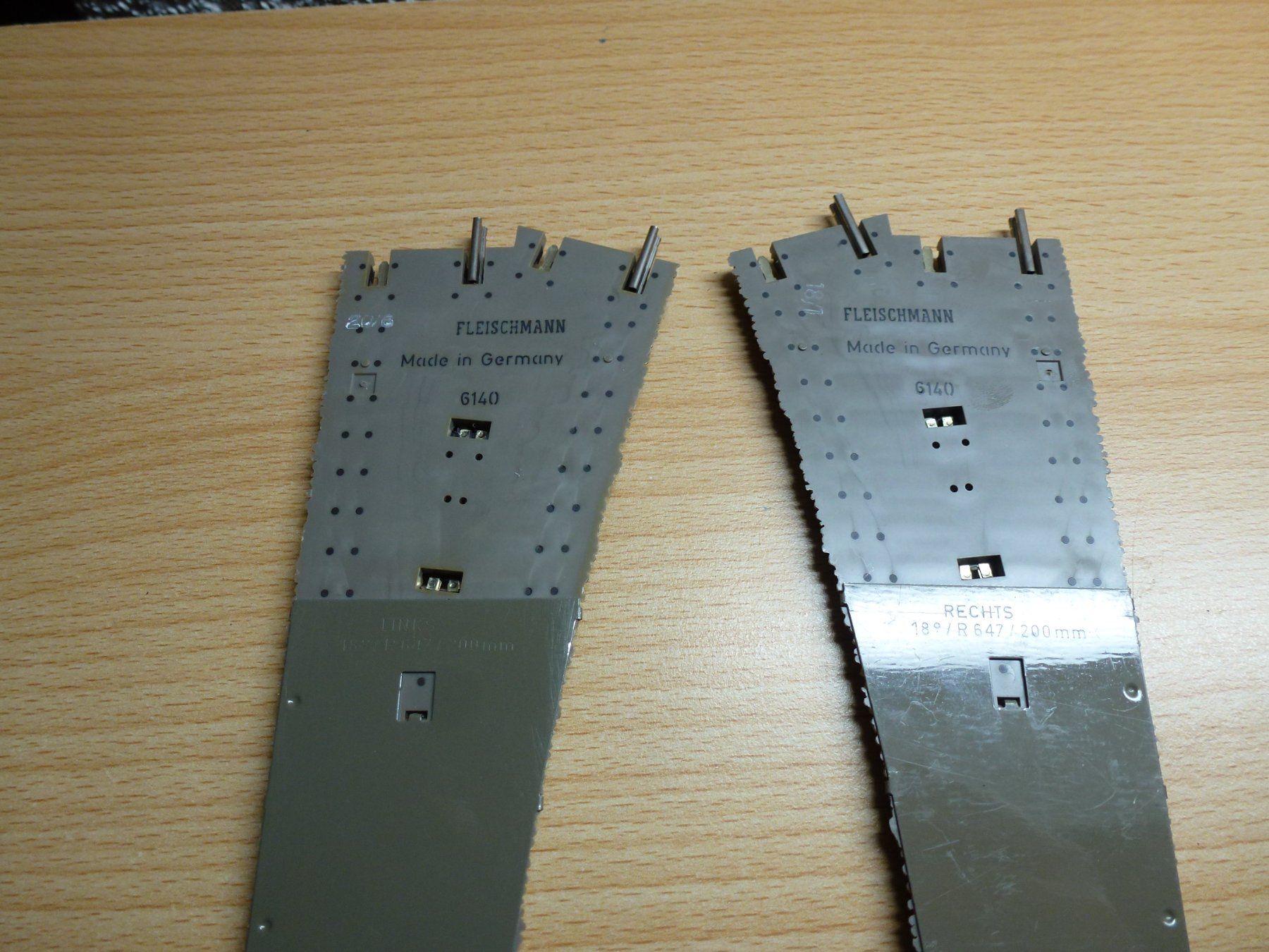 Fleischmann Modelleisenbahnen: Fleischmann H0 Profigleis Weichenset 6140 Links und rechts – Gebraucht aus Hombrechtikon von Se9 7