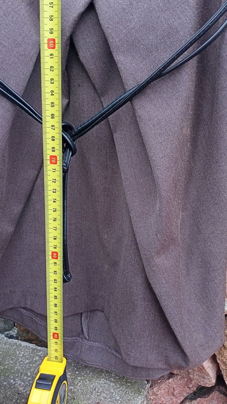 Vestiti: Elegante abito marrone senza maniche – Nuovo (secondo la descrizione) da Brusino Arsizio venduto da Demidova 1
