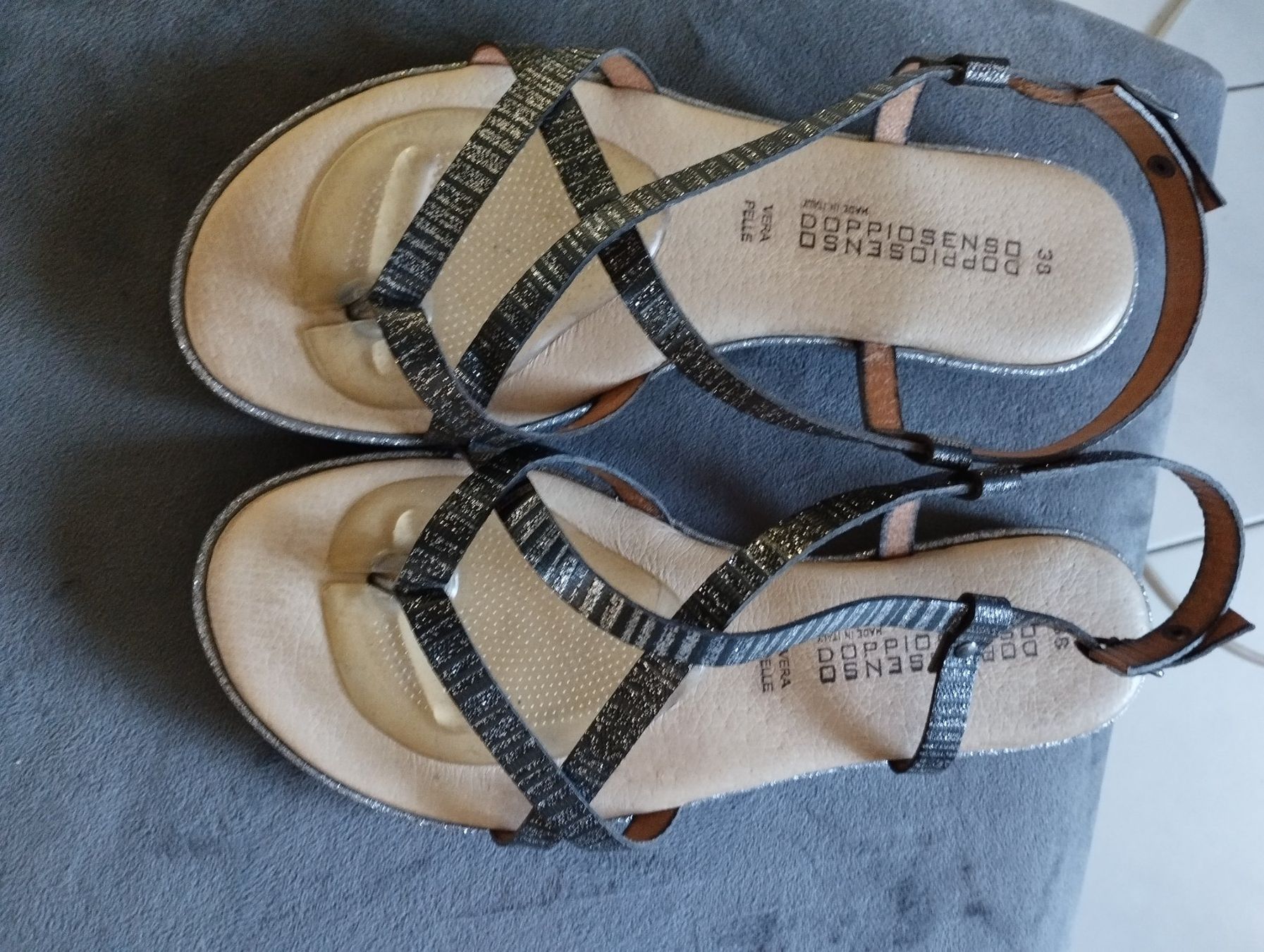 Chaussures femmes: Ledersandalen – D'occasion à Zollikofen par zr65 1