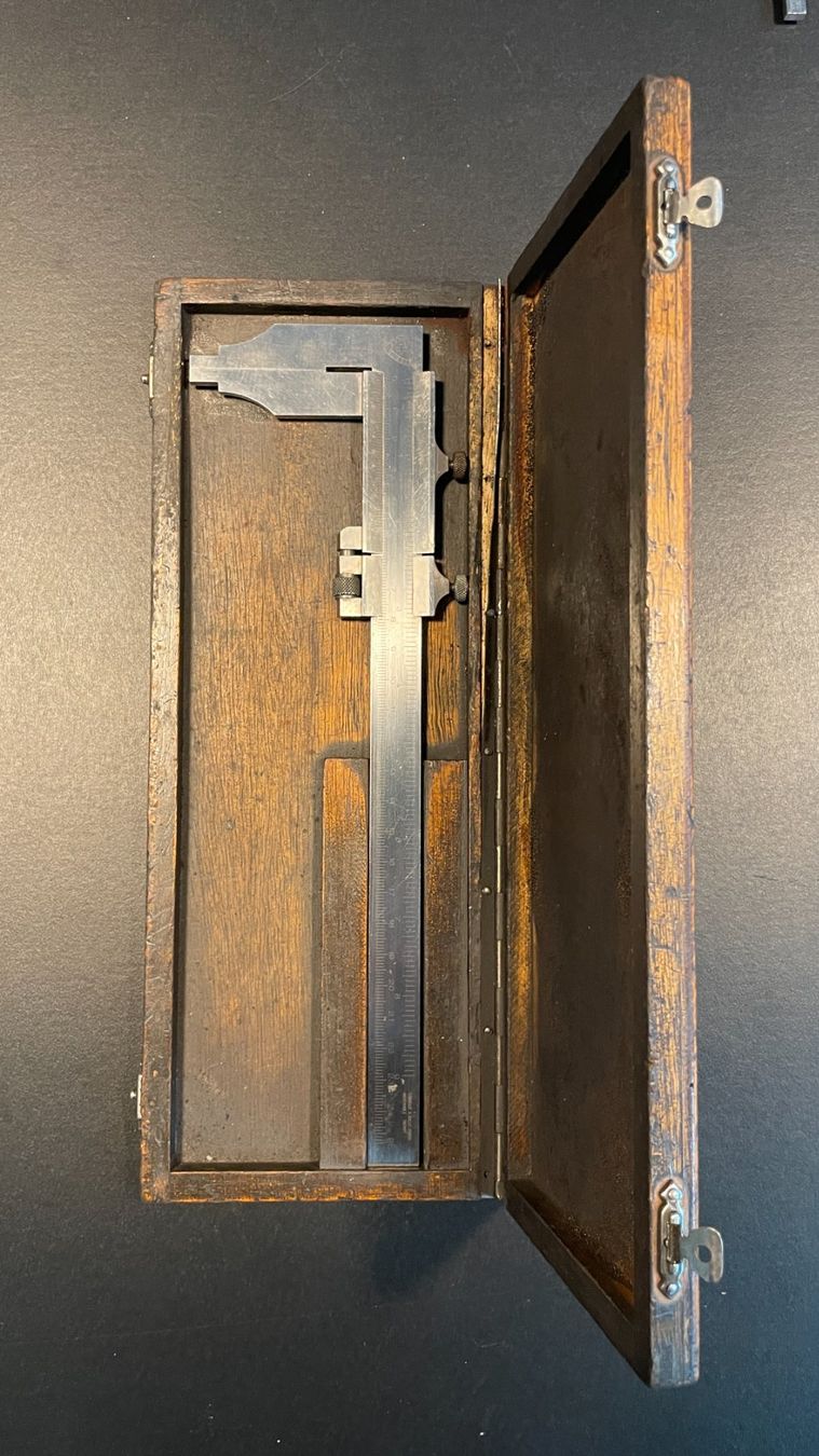 Misurare: Messschieber 250mm – Usato da Basel venduto da Balthazara 2