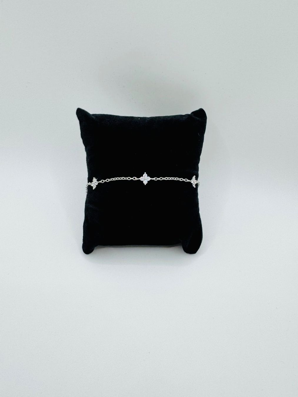 Bracciali & Braccialetti: Silbern farbiges Armband - Länge: 22cm – Nuovo e nell'imballaggio originale da Frutigen venduto da glanzvolles.leben