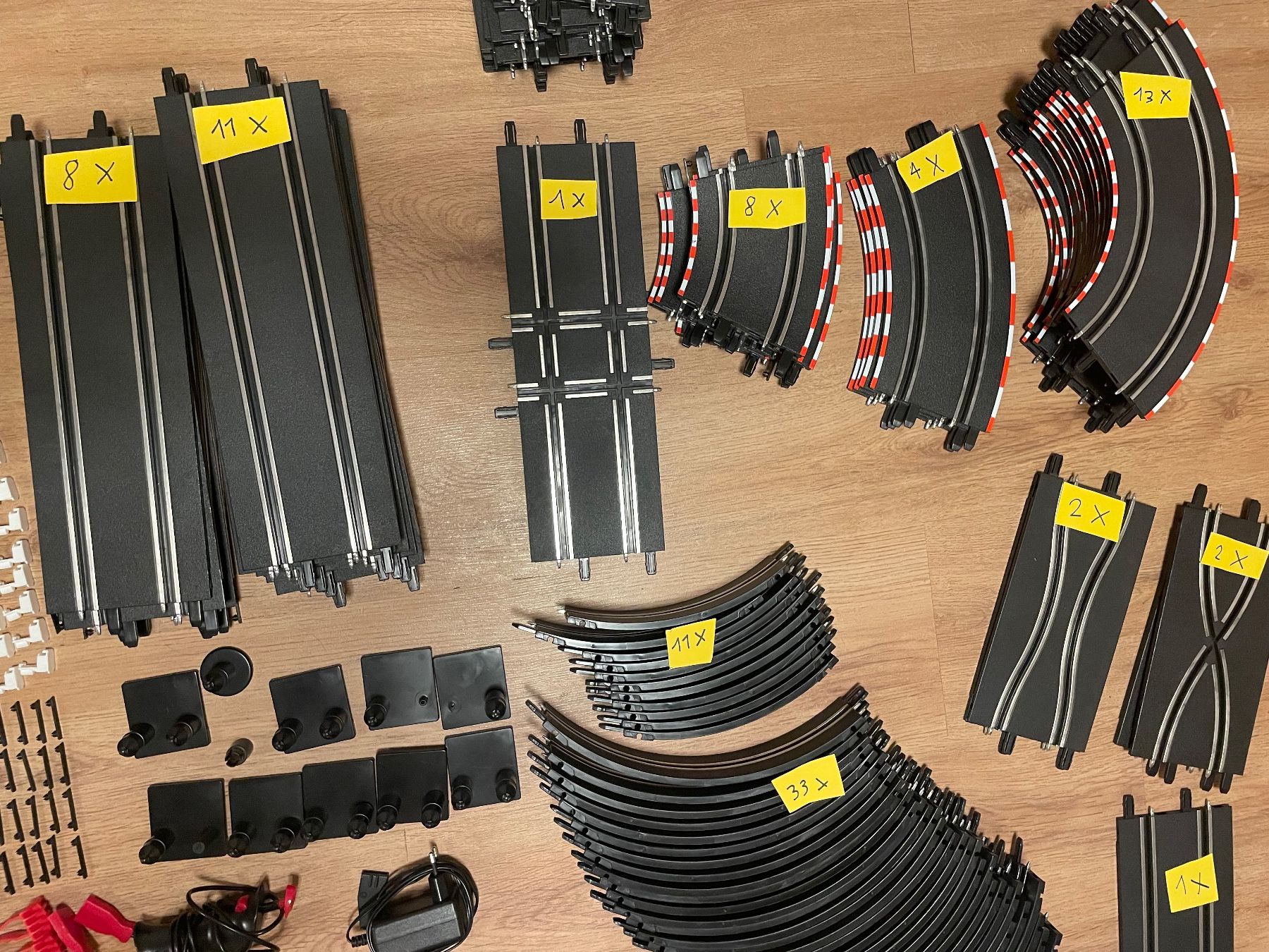 Carrera Giocattoli: Carrera Sammlung günstig abzugeben – Usato da Tagelswangen venduto da JENWERWELCHER 2