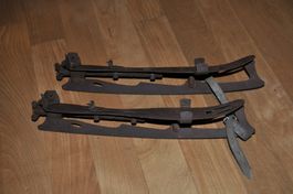 Alte Kufen / Schlittschuhe - Vintage - rostig