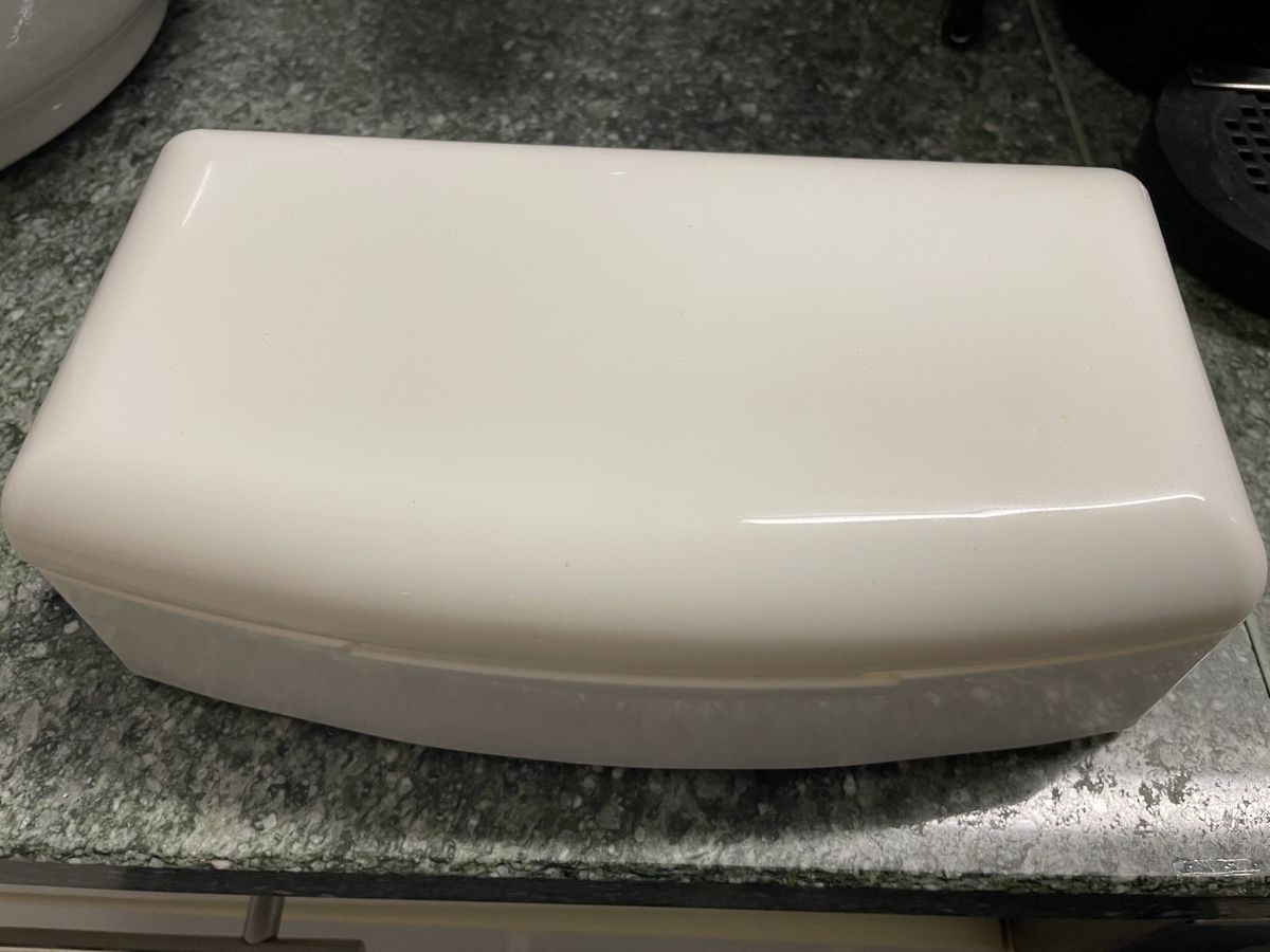 Pasti del neonato: Sterilisationsbox Nagelstudio, neuwertig! – Usato da Oberwil BL venduto da Petermib 1