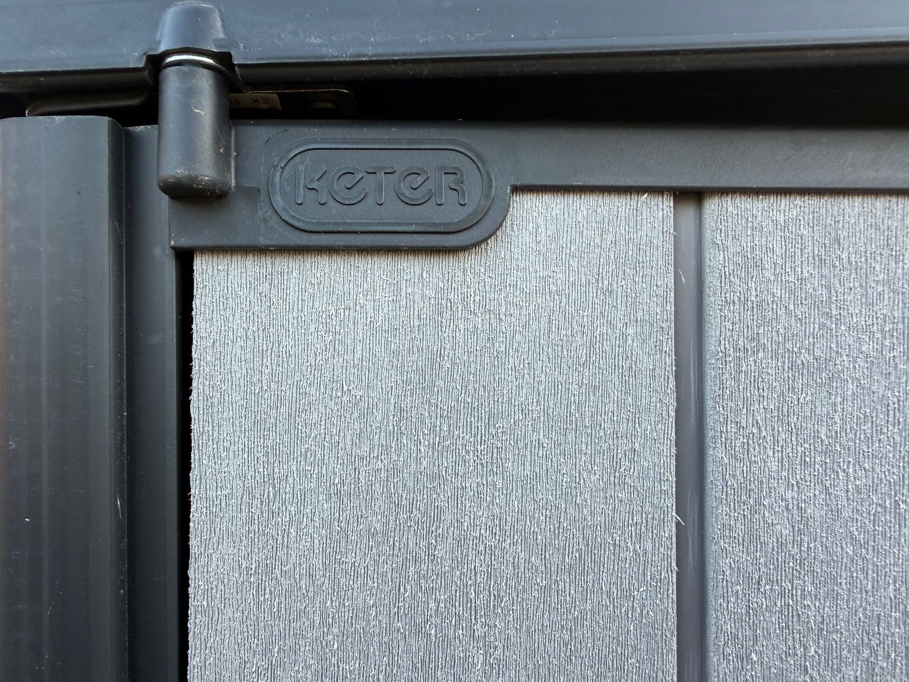 Keter Box contenitori: Keter Gartenschrank – Usato da Wolfwil venduto da Levjus06 8