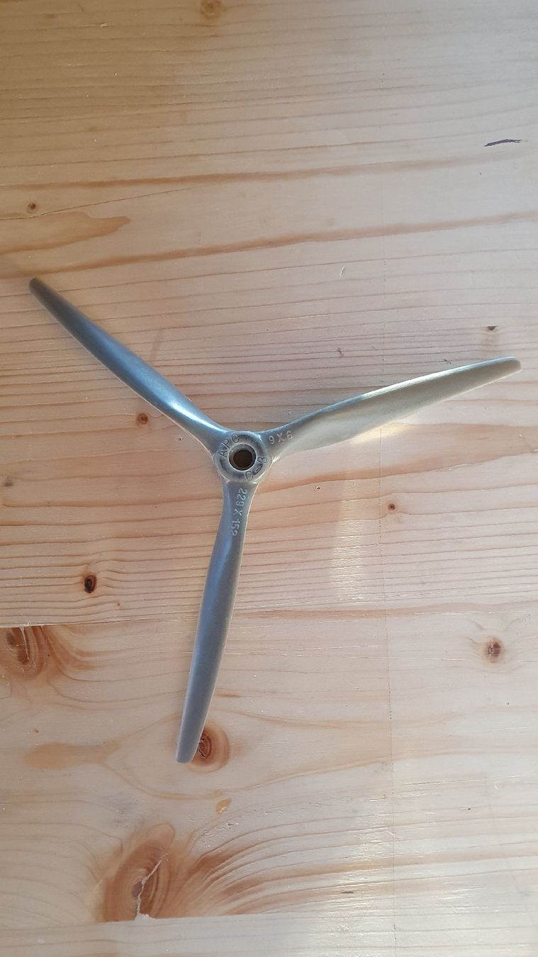 RC Modellbau: apc 3blatt Propeller 9"× 6" – Gebraucht aus Hausen AG von Lothar64