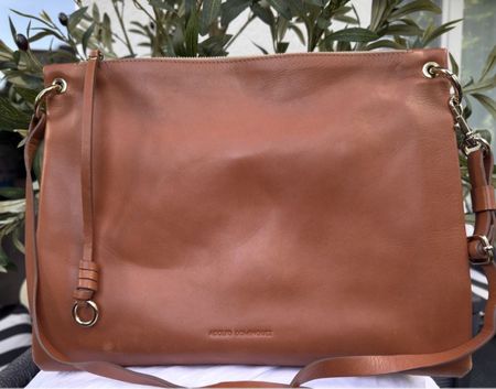 ADOLFO DOMINGUEZ LEDERTASCHE