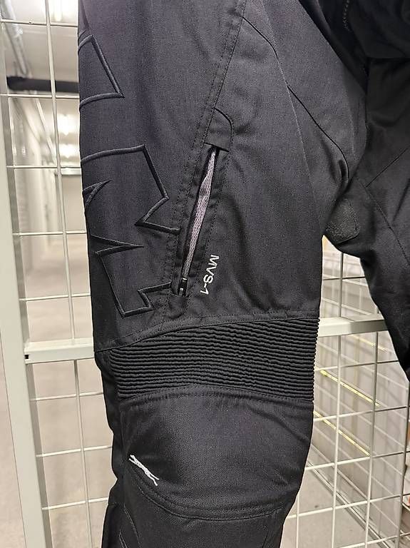 FLM Pantaloni: Damen Motorrad Hose FLM – Usato da Pfäffikon SZ venduto da FedLo 2