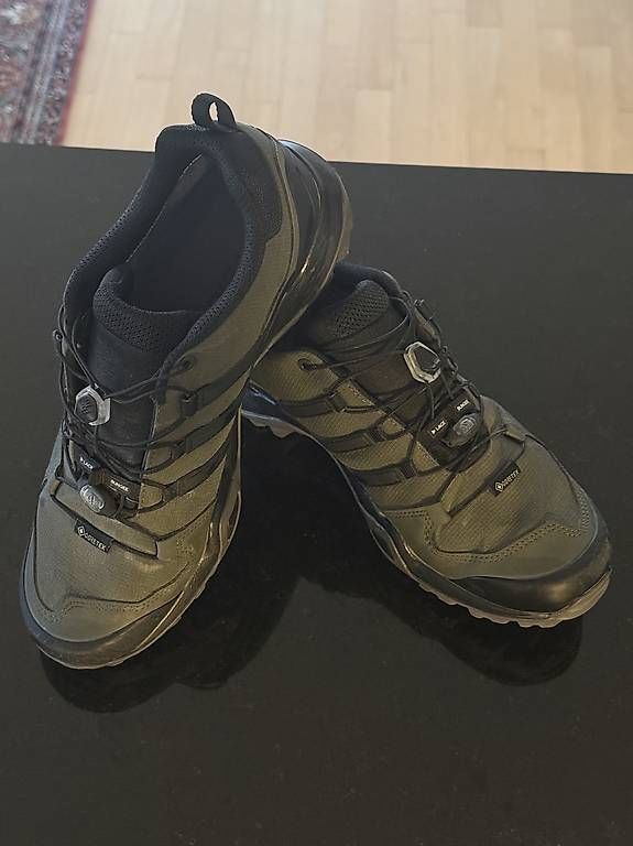 Chaussures hommes: Schuh Adidas  – D'occasion à Zürich par cemkurcan 1