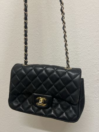 Sac Chanel matelassé cuir noir occasion
