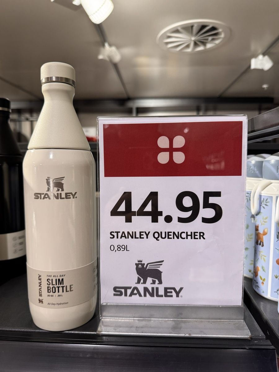 Stanley Gourdes & Thermos: Stanley Neuwertig! – Neuf avec emballage d'origine à Dietikon par M.Koluman