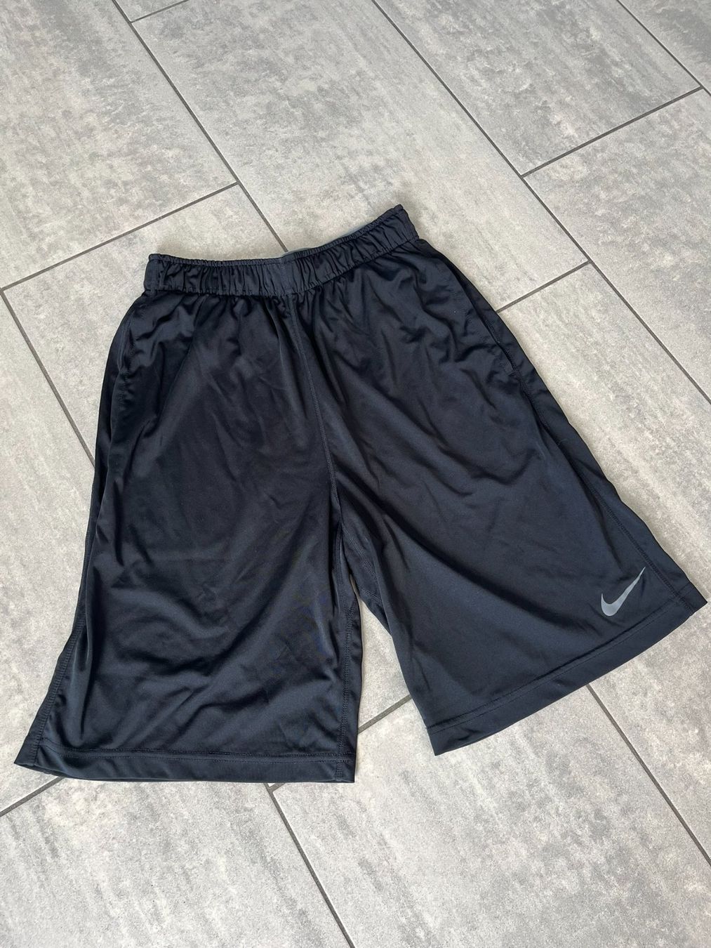 Pantaloni: NIKE Sport Shorts – Usato da Otelfingen venduto da Denis_ZH