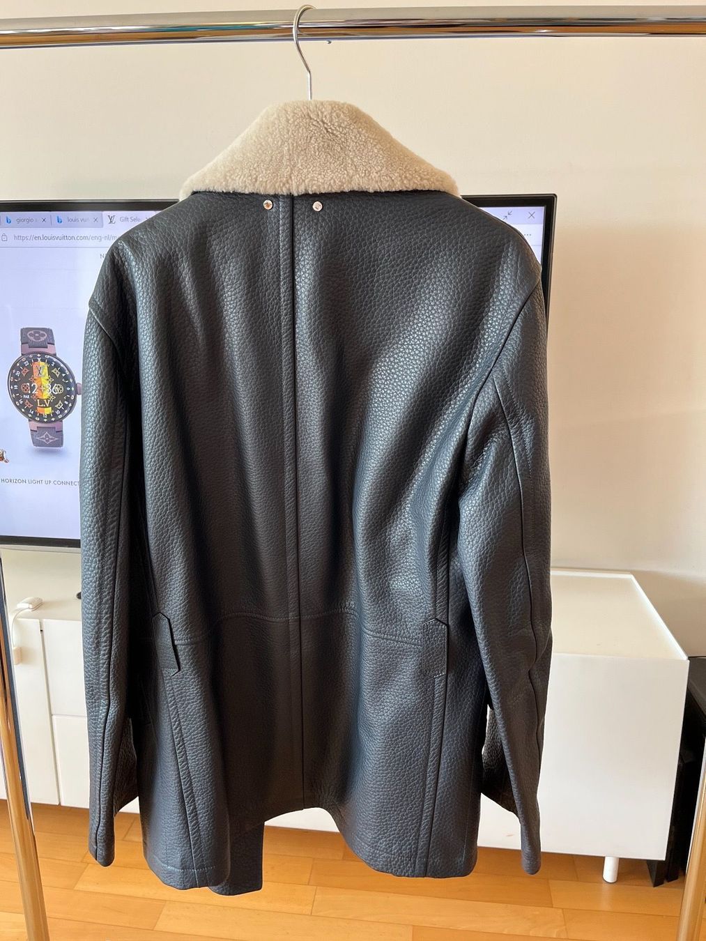 Louis Vuitton Cappotti: Louis Vuitton Leather Jacket – Usato da Montreux venduto da SwissLux 1