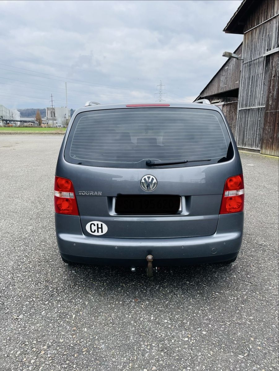 VW Automobili: VW Touran 1,9 TDI – Usato da Niedergösgen venduto da misterio02 2