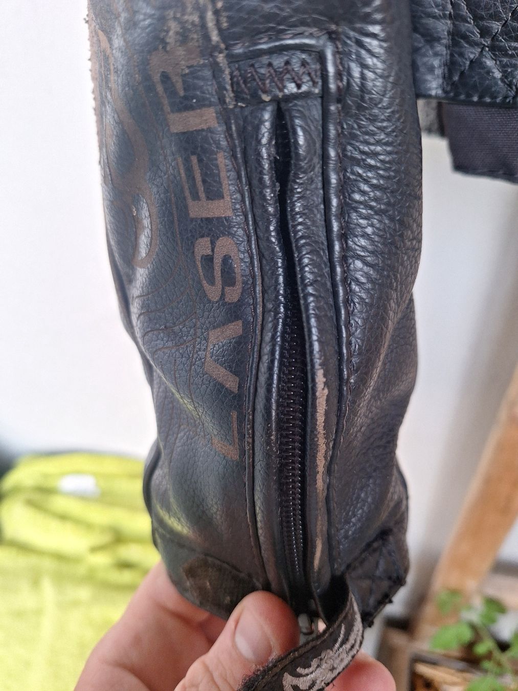 Giacche: Berik Laser Leder Motorradjacke Grösse 56 – Difettoso da Schüpbach venduto da Tom.Beer 4