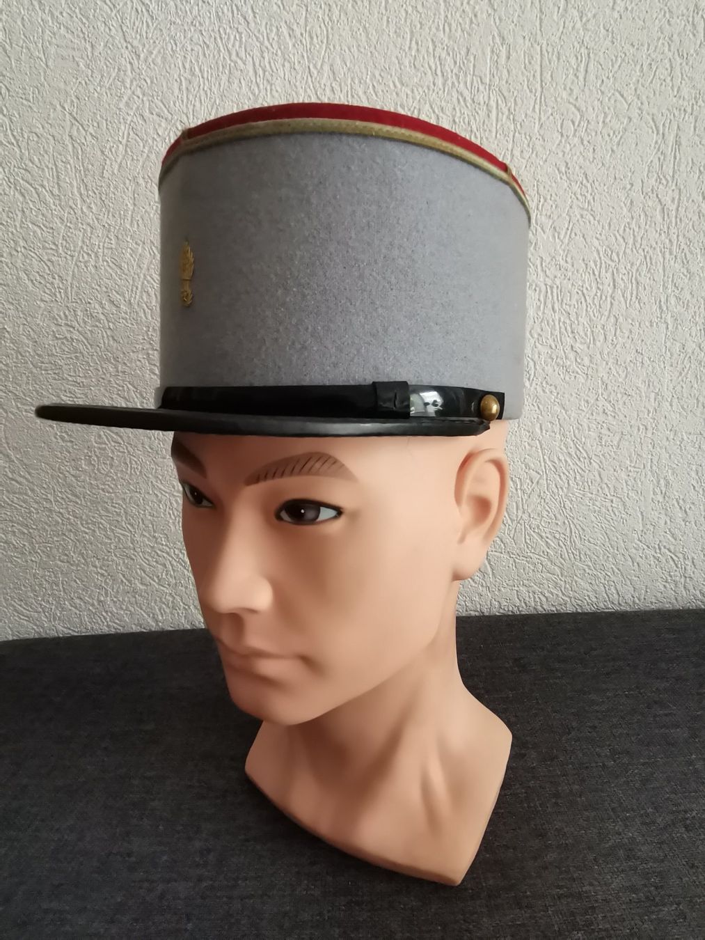 Allestimento di negozi e stand fieristici: Tête de mannequin de présentation coiffures – Usato da Onex venduto da Neimad7 8