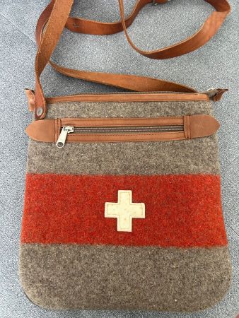 Karlen Swiss Umhängetasche - Militärdecken - Top Zustand!
