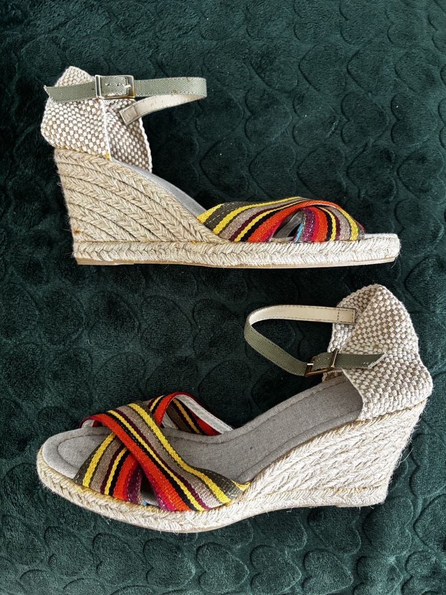 Scarpe da donna: Bata Wedge Sandals Multicoloured Size 39 Good Condition – Usato da Zürich venduto da cla_v6hx 4