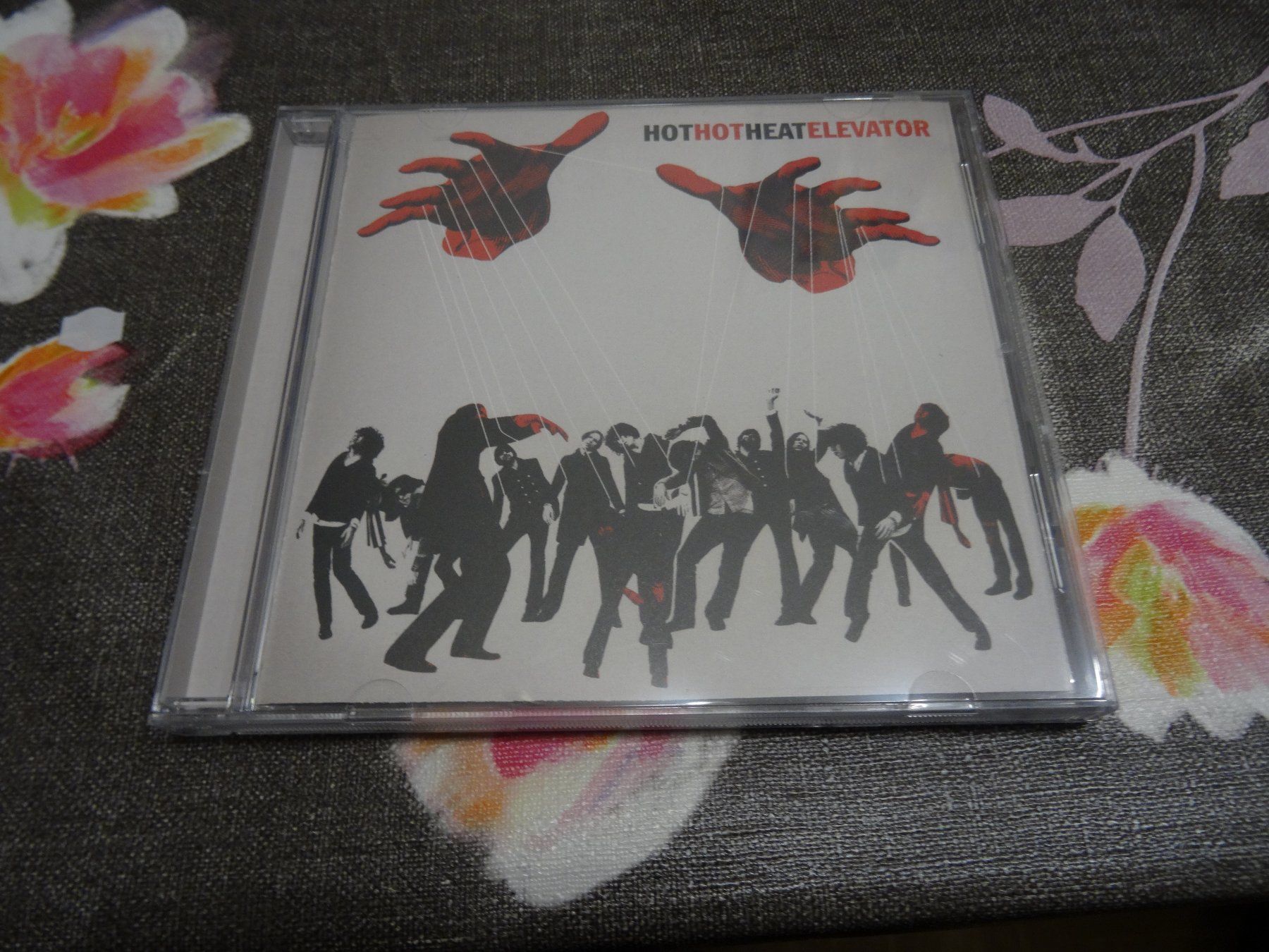 CDs: Hot Hot Heat - Elevator CD – Gebraucht aus Olten von Disc-Ausverkauf